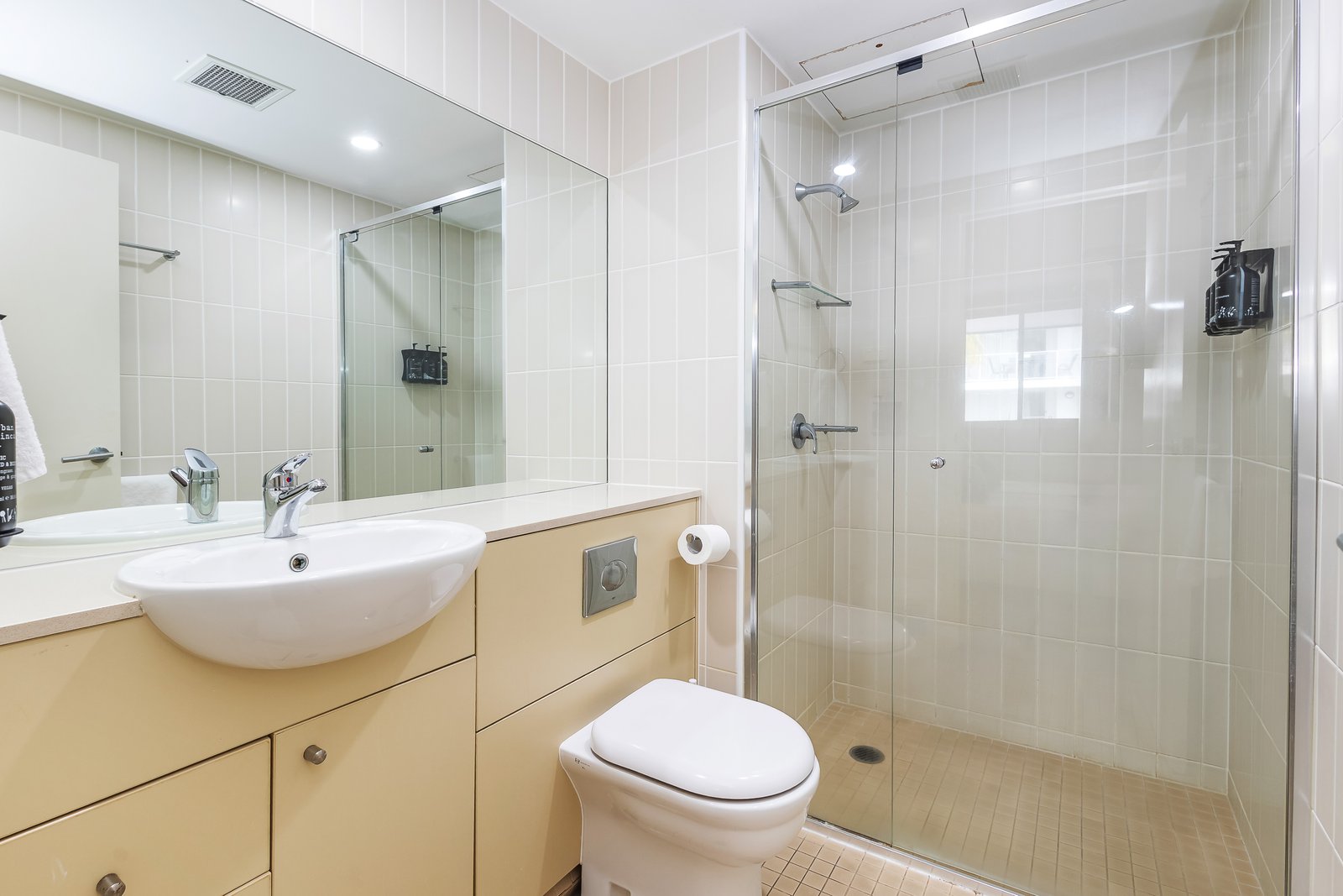 101/1a Tomaree Street NELSON BAY 14