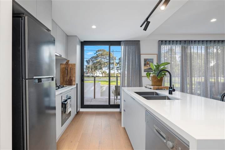 Gallery: 101/1A Turner Road