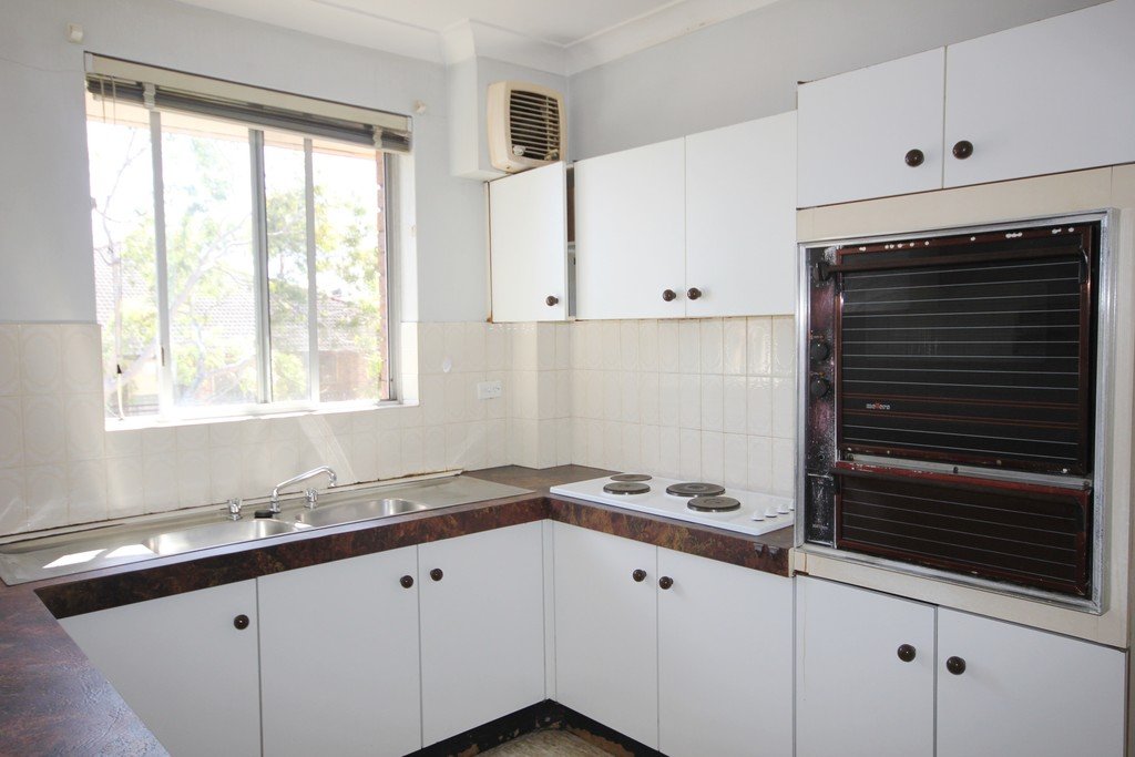 10/12-14 High Street CARLTON 4