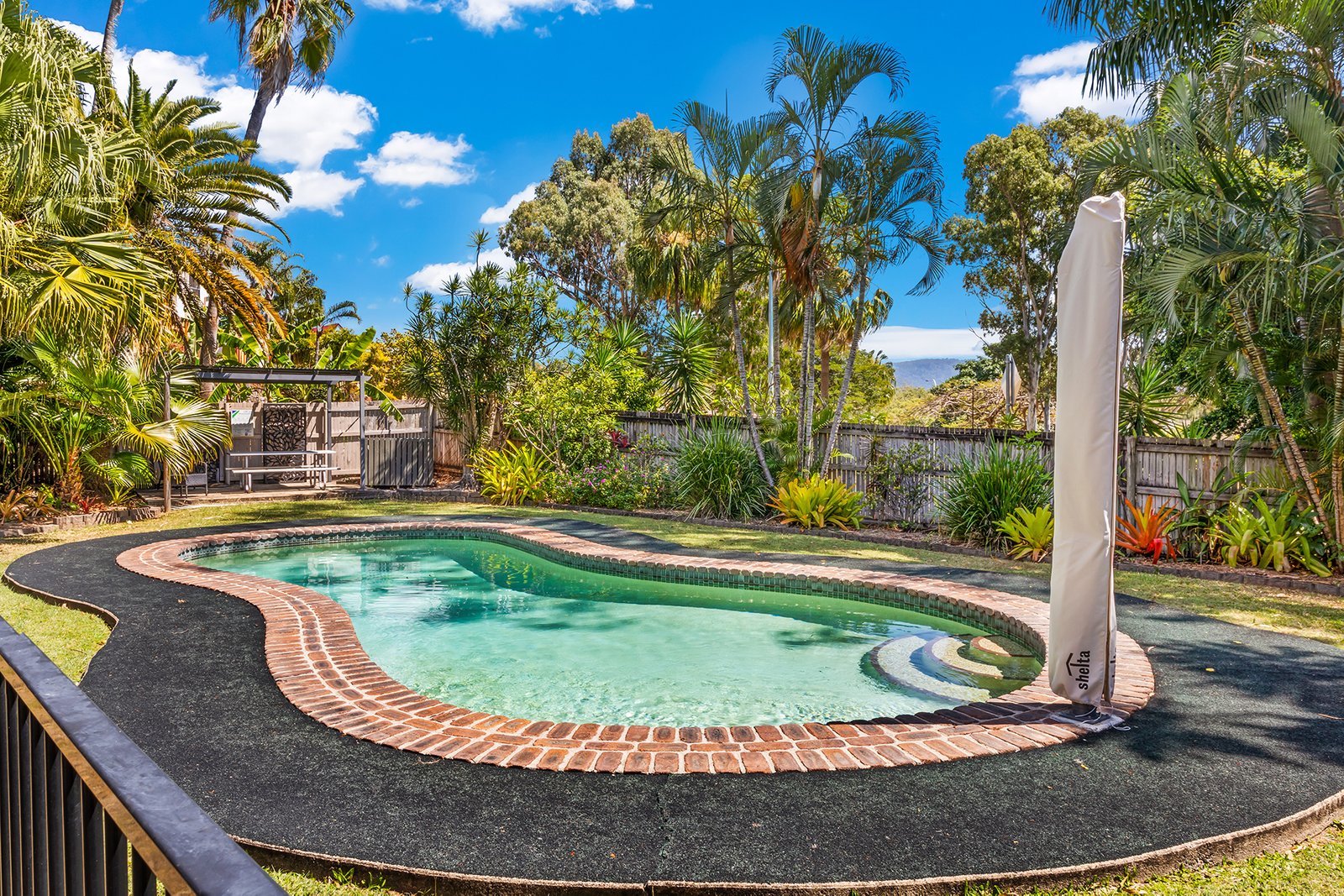 101/2 Eshelby Drive CANNONVALE 9