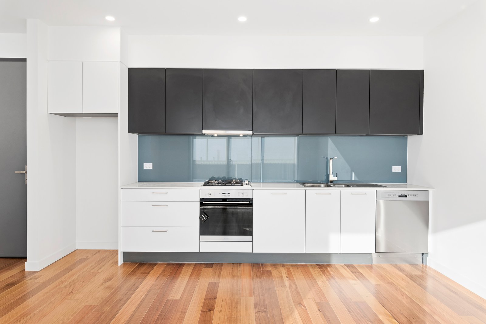 Gallery: 10/12 Gleniffer Avenue