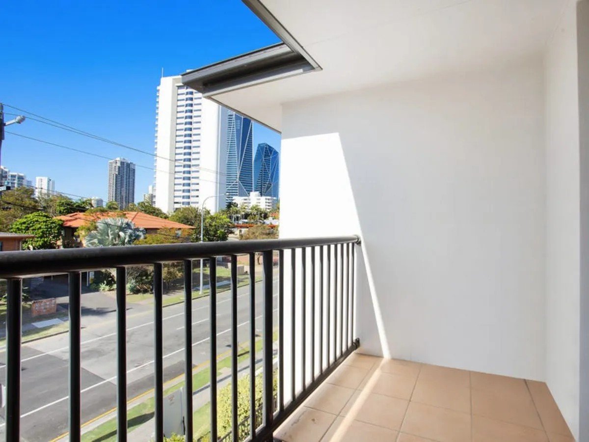 10/12 Monaco  Surfers Paradise 3