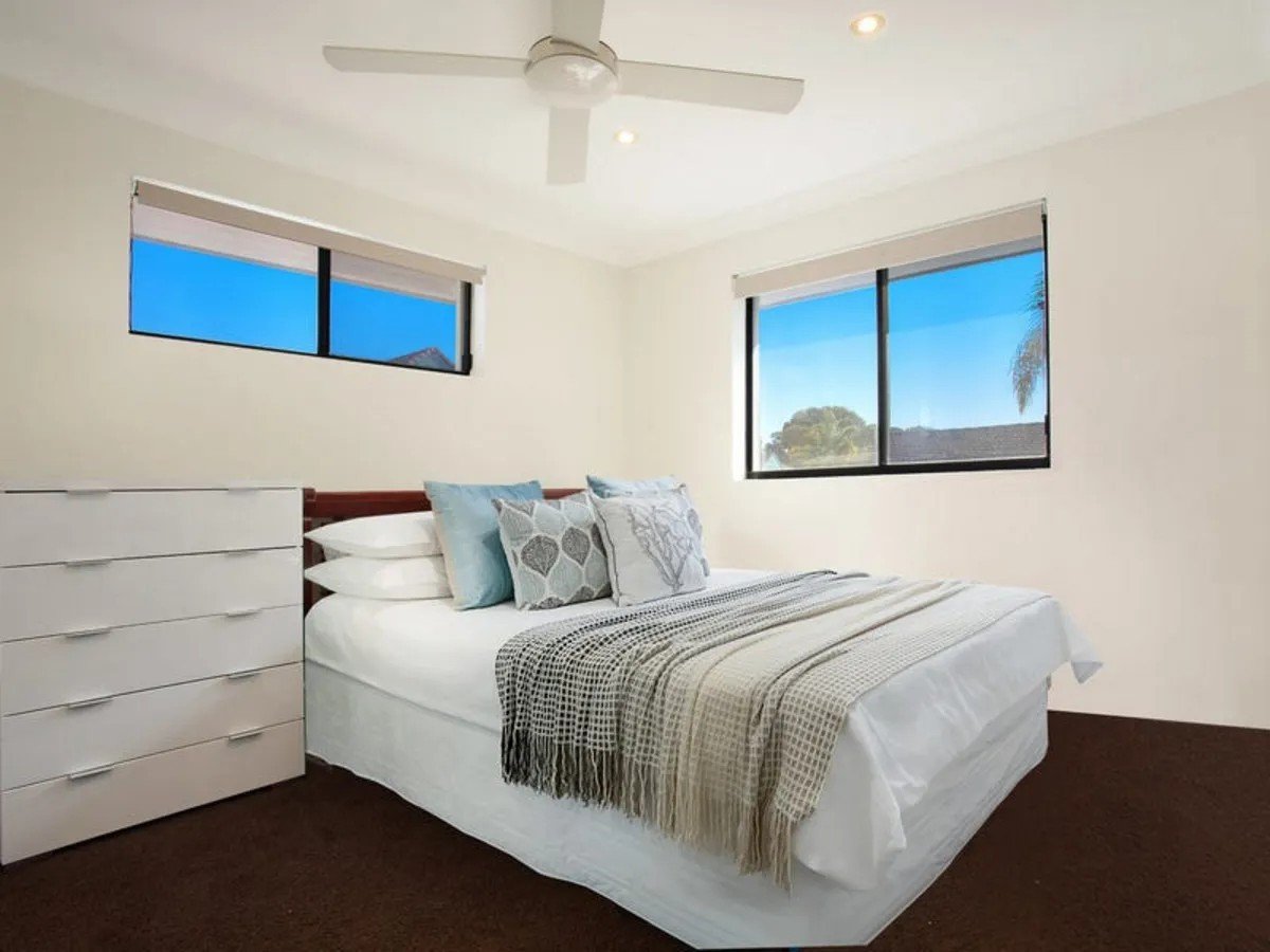 10/12 Monaco  Surfers Paradise 7