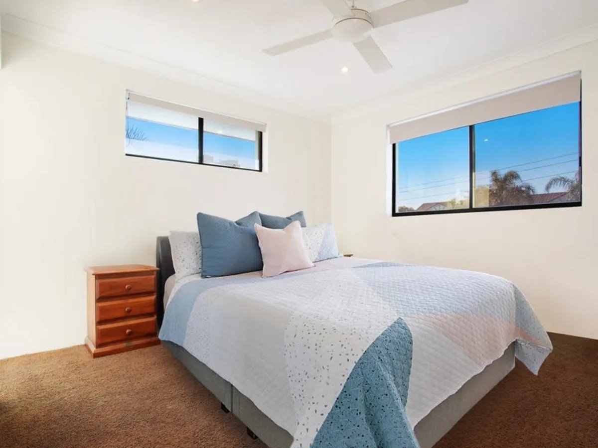 10/12 Monaco  Surfers Paradise 9