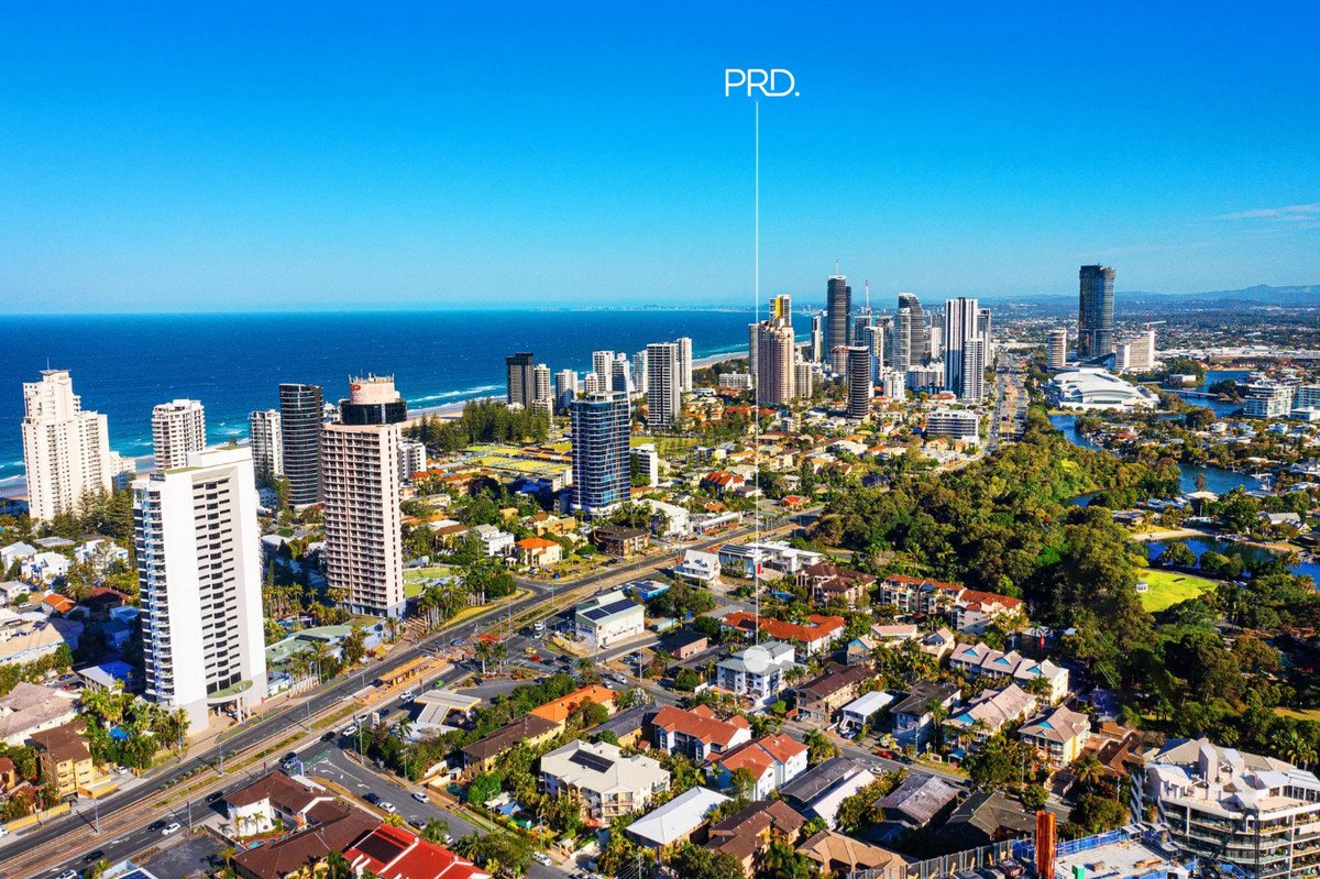 10/12 Monaco  Surfers Paradise 11