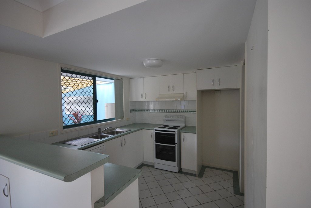10/12 Sarath Street MUDGEERABA 4