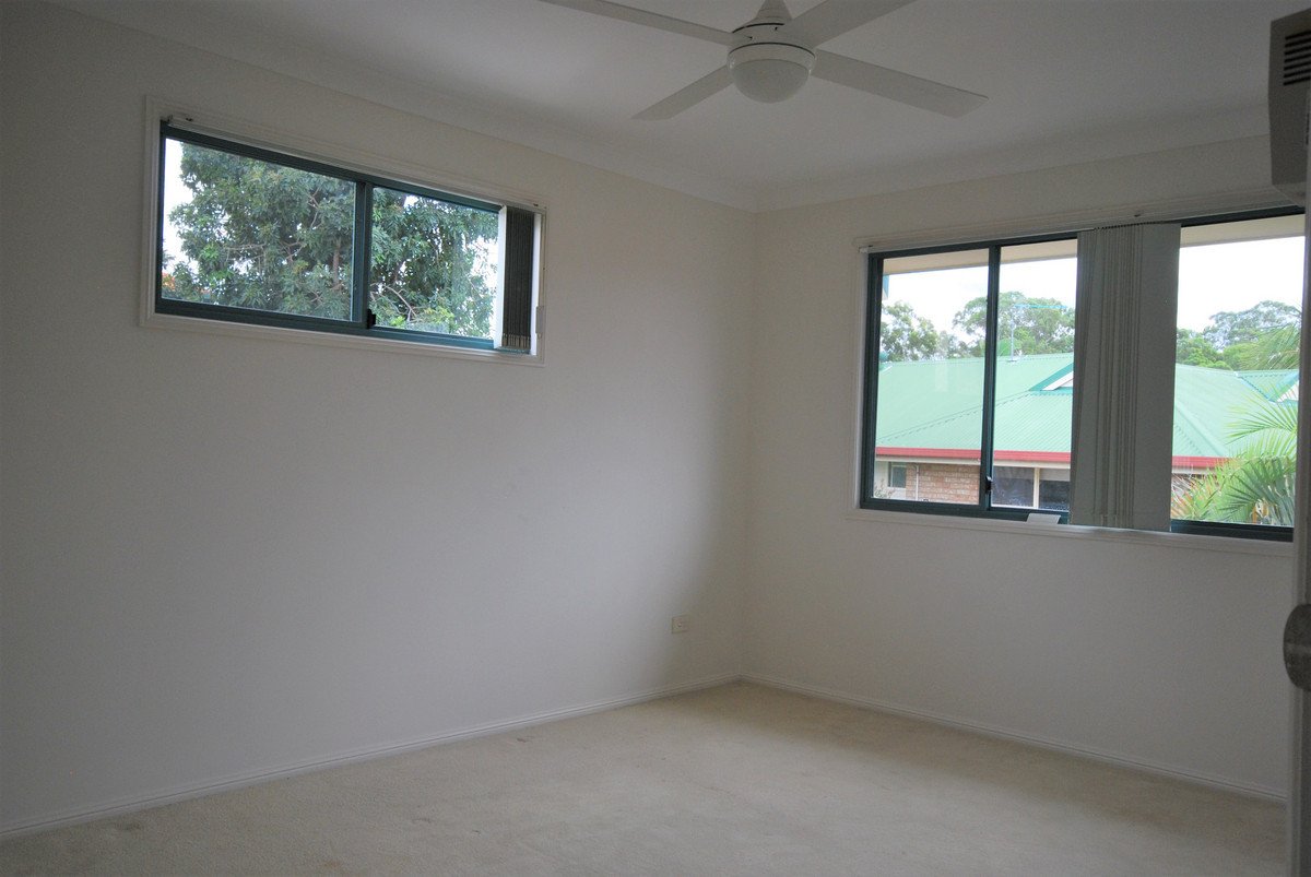 10/12 Sarath Street MUDGEERABA 11