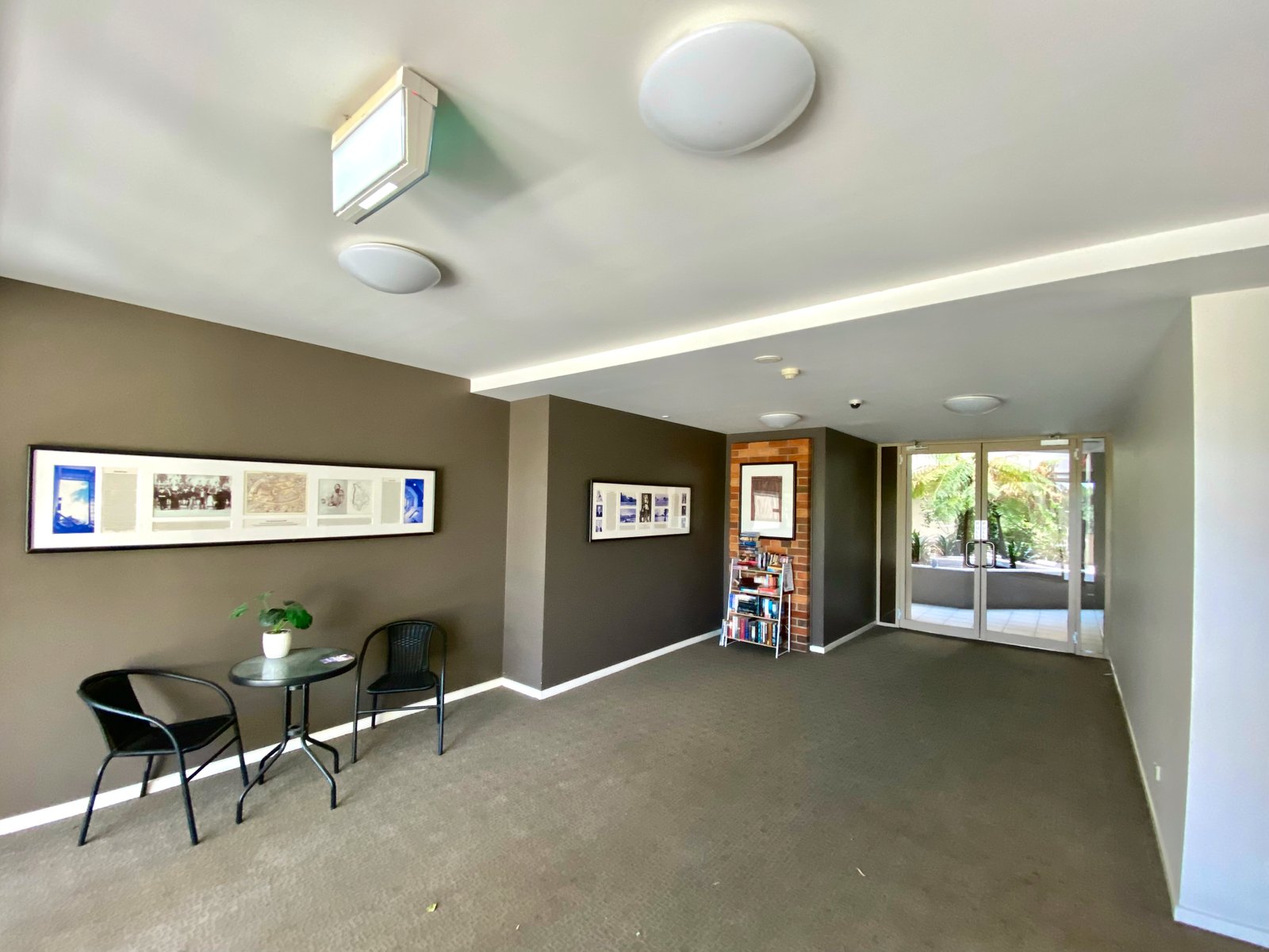 10/12 Waniassa Street QUEANBEYAN EAST 19