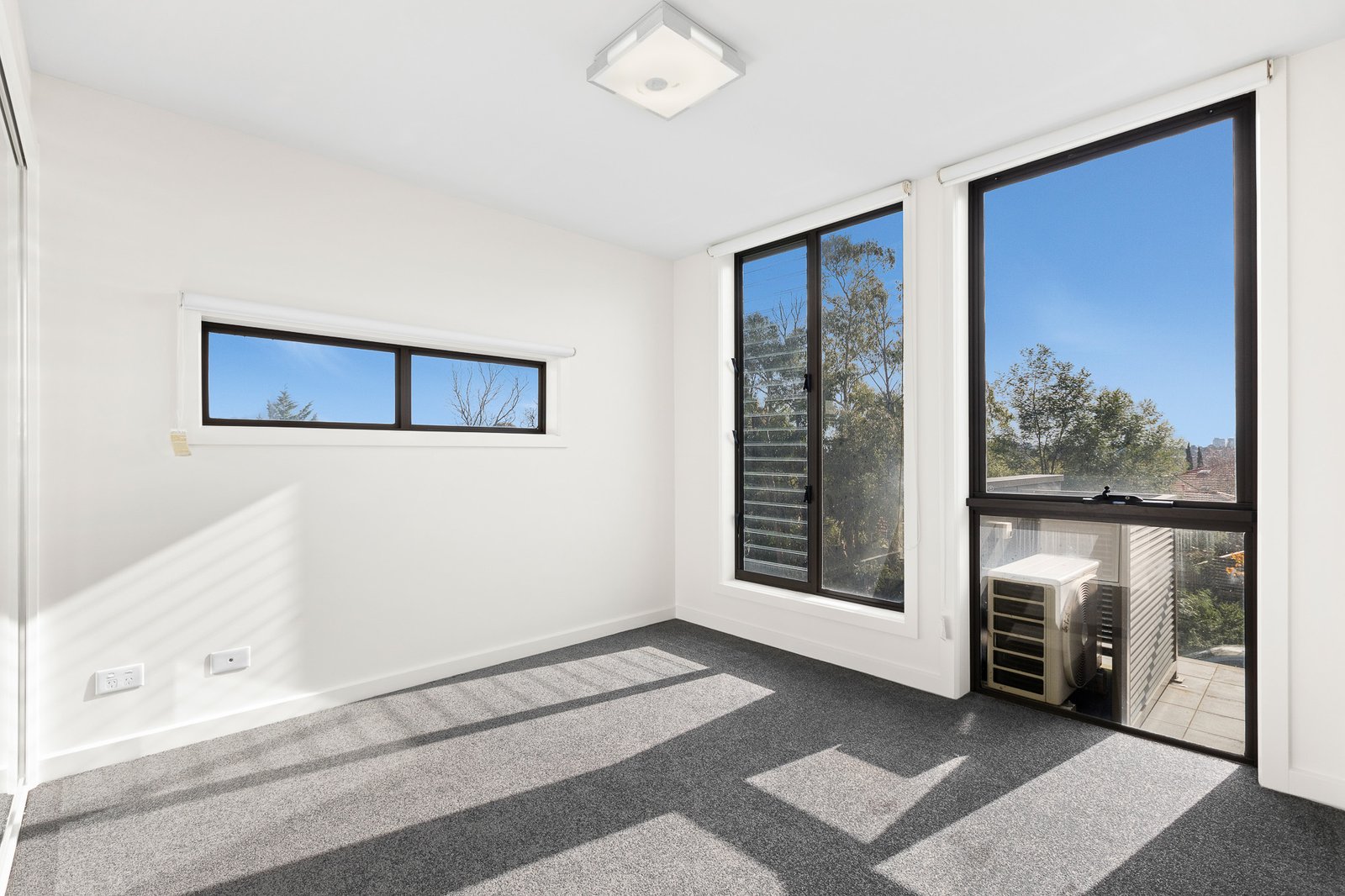 Gallery: 101/2 Yarra Bing Crescent