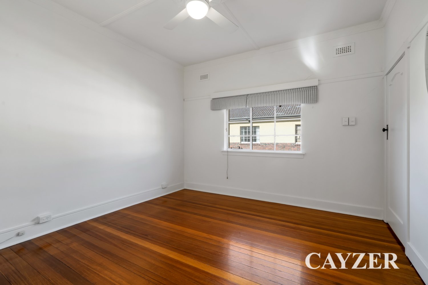 Gallery: 10/12 York Street