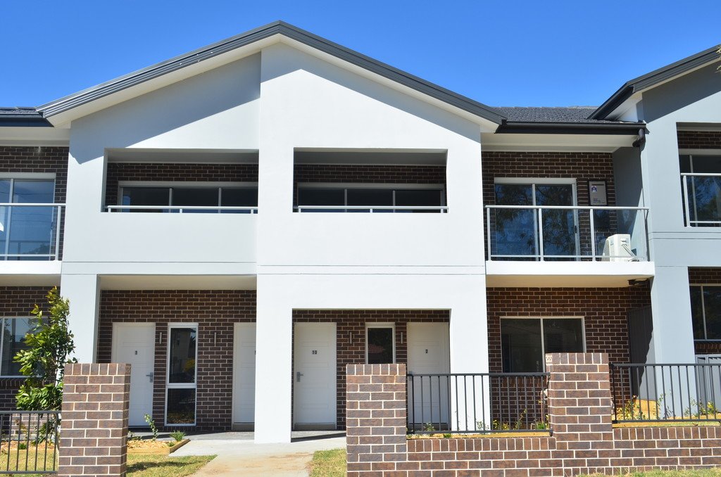 10/120-122 Cumberland Road INGLEBURN 1