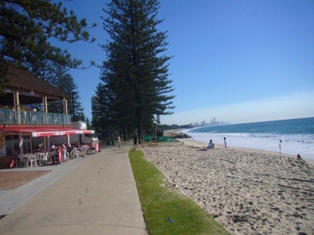 1012/1 Ocean Street BURLEIGH HEADS 9