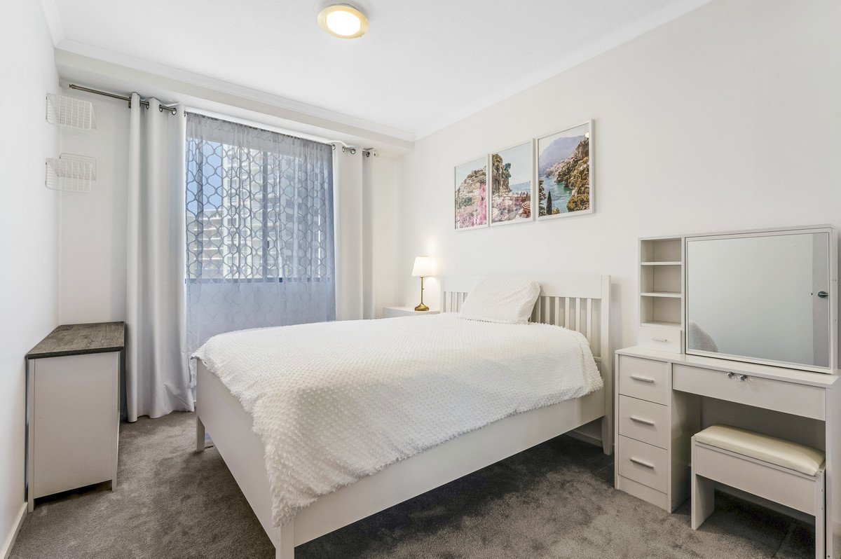 1012/1 Ocean Street BURLEIGH HEADS 11