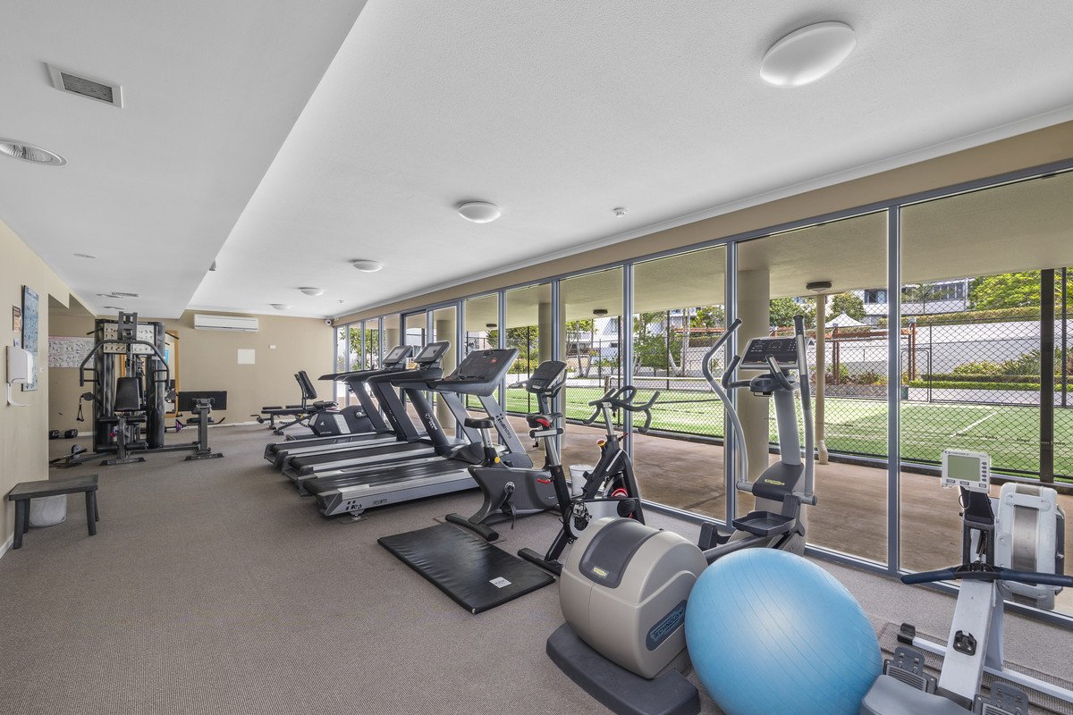 1012/1 Ocean Street BURLEIGH HEADS 17