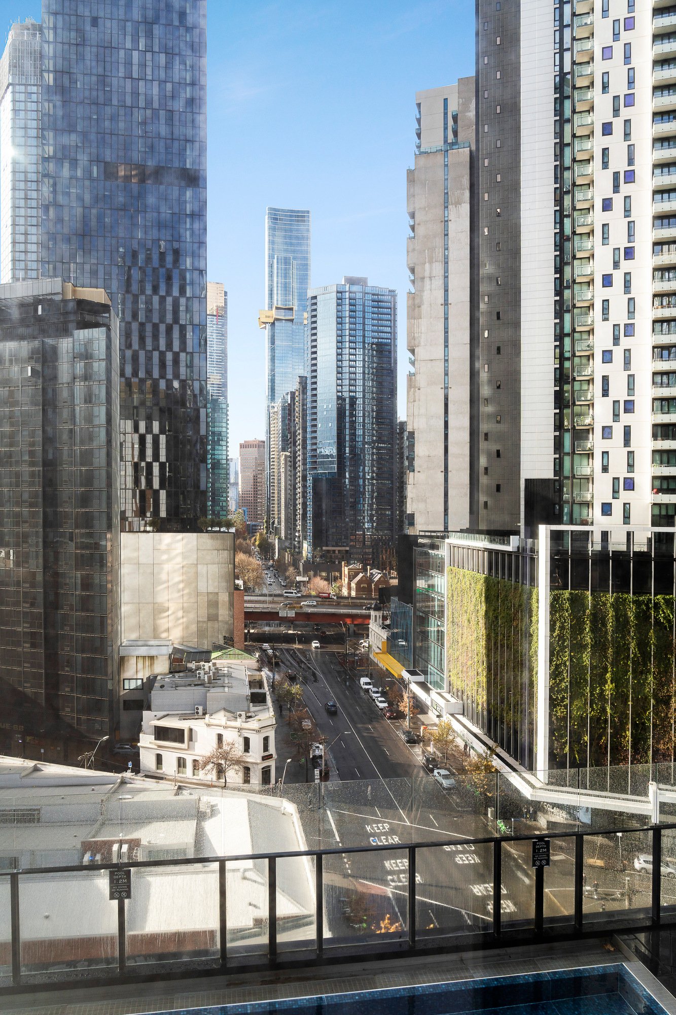 Gallery: 1012/105 Clarendon Street