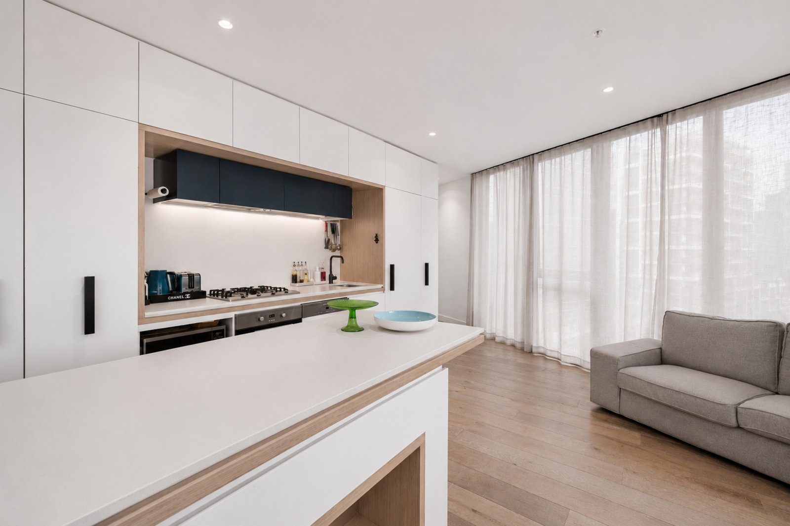 Gallery: 1012/15 Doepel Way