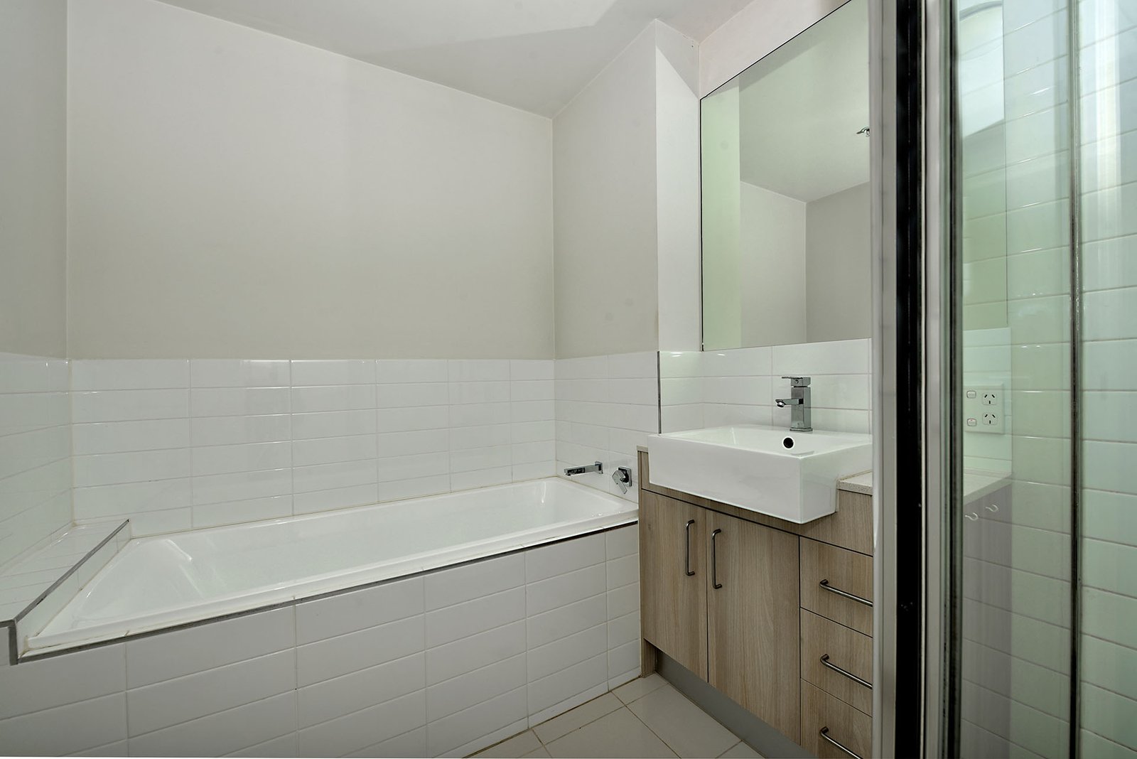 Gallery: 101/218 High Street