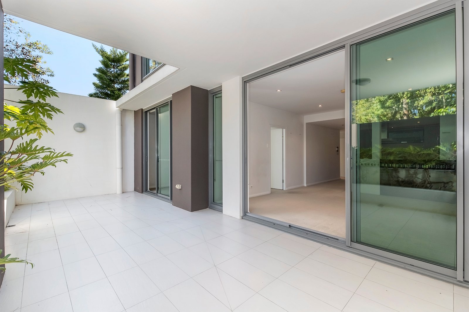 101/22-24 Ben Lexcen Place ROBINA 6