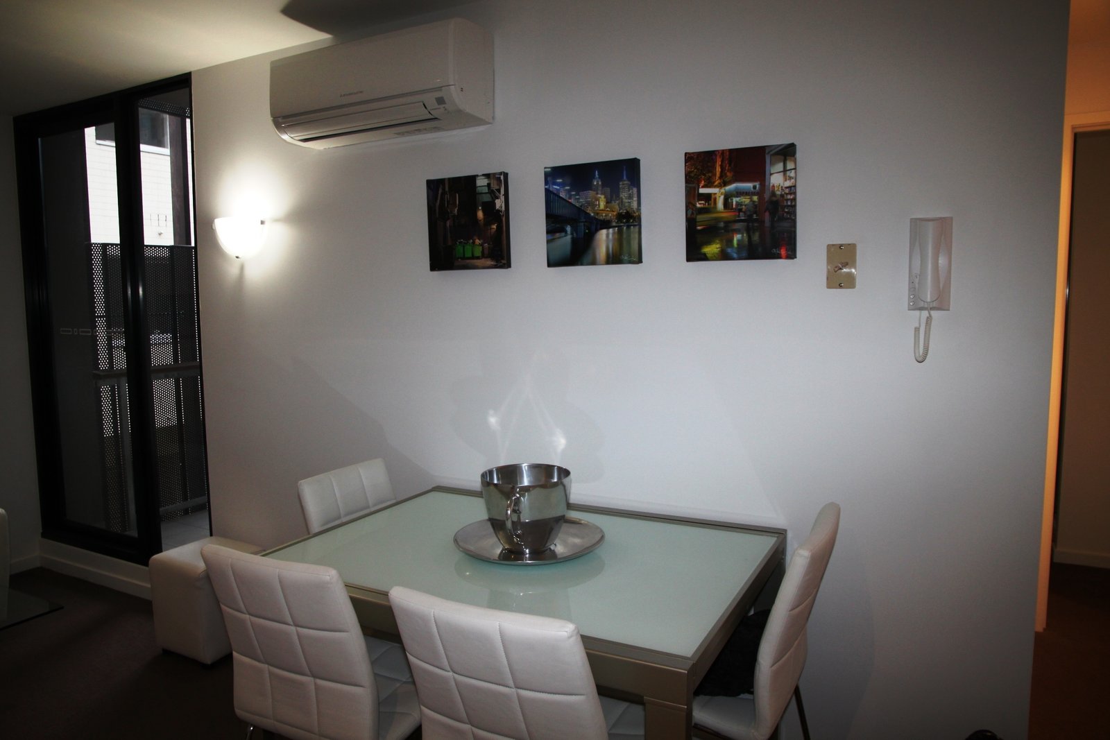 Gallery: 101/233 Dandenong Road