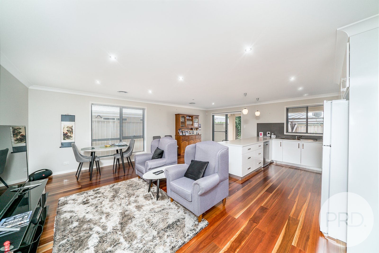 10/124 Mima Street GLENFIELD PARK 2