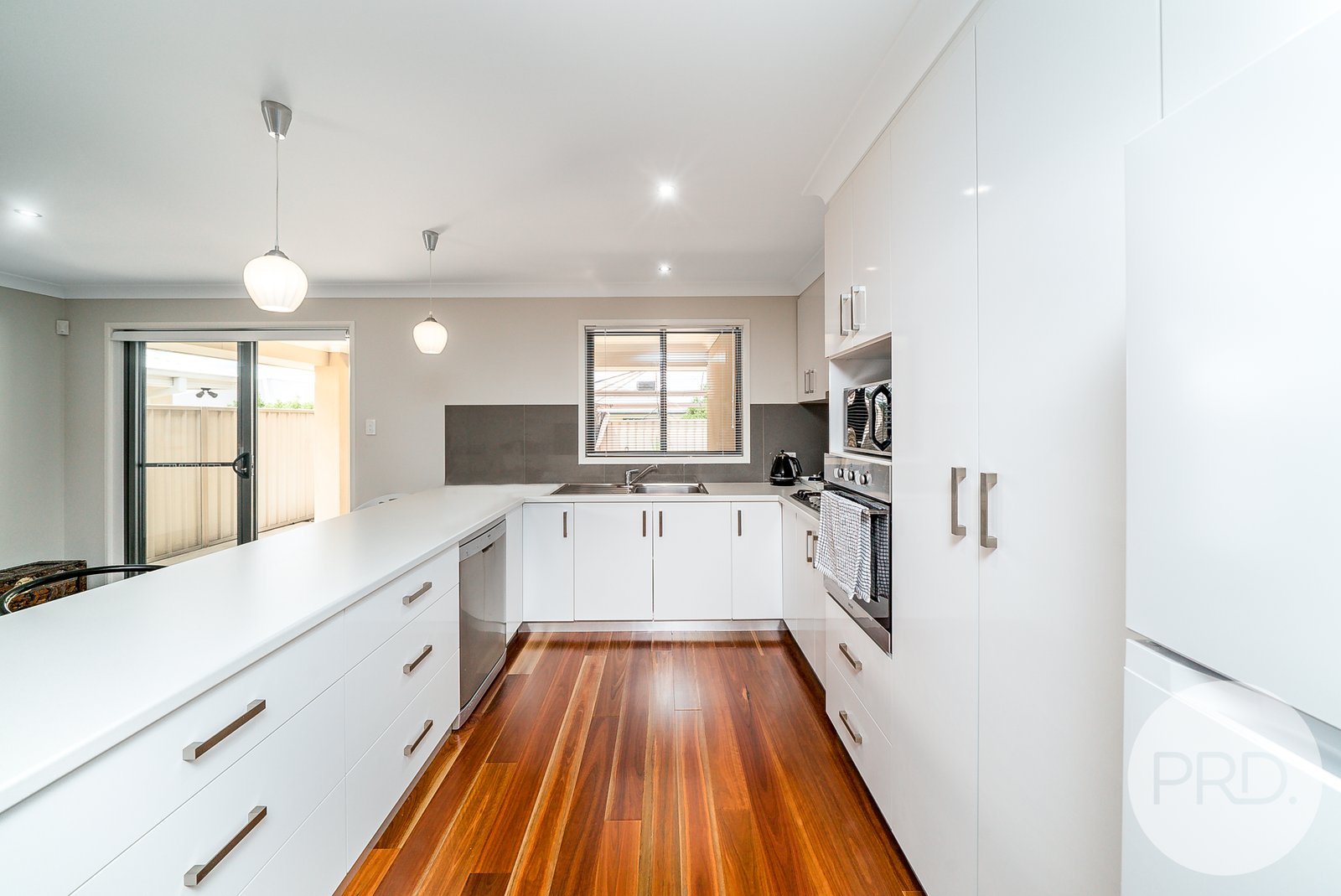 10/124 Mima Street GLENFIELD PARK 3