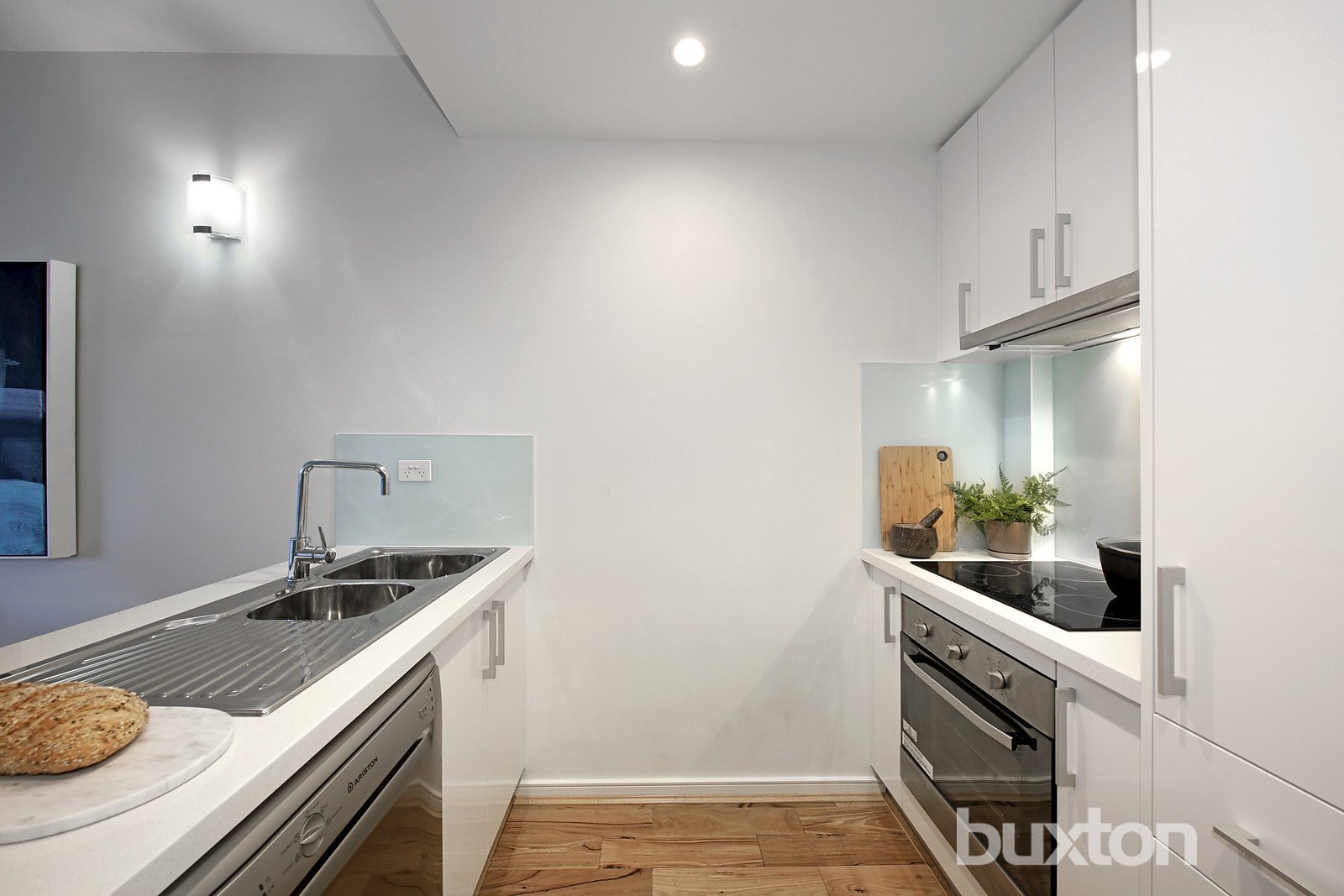 Gallery: 101/270 Centre Road