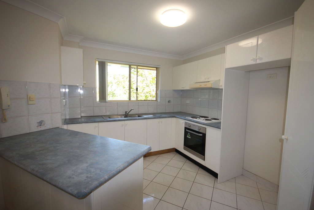 10/128-130 Harrow Road ROCKDALE 9