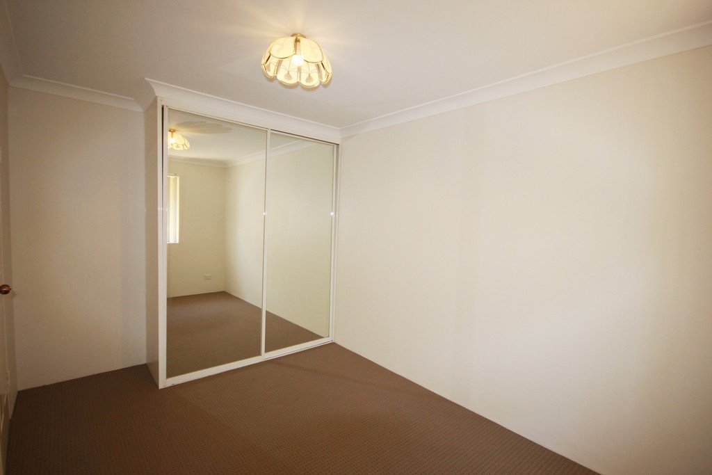 10/128-130 Harrow Road ROCKDALE 8