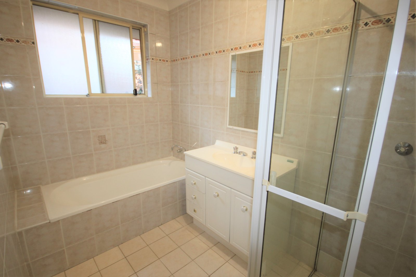 10/128 Harrow Road ROCKDALE 7