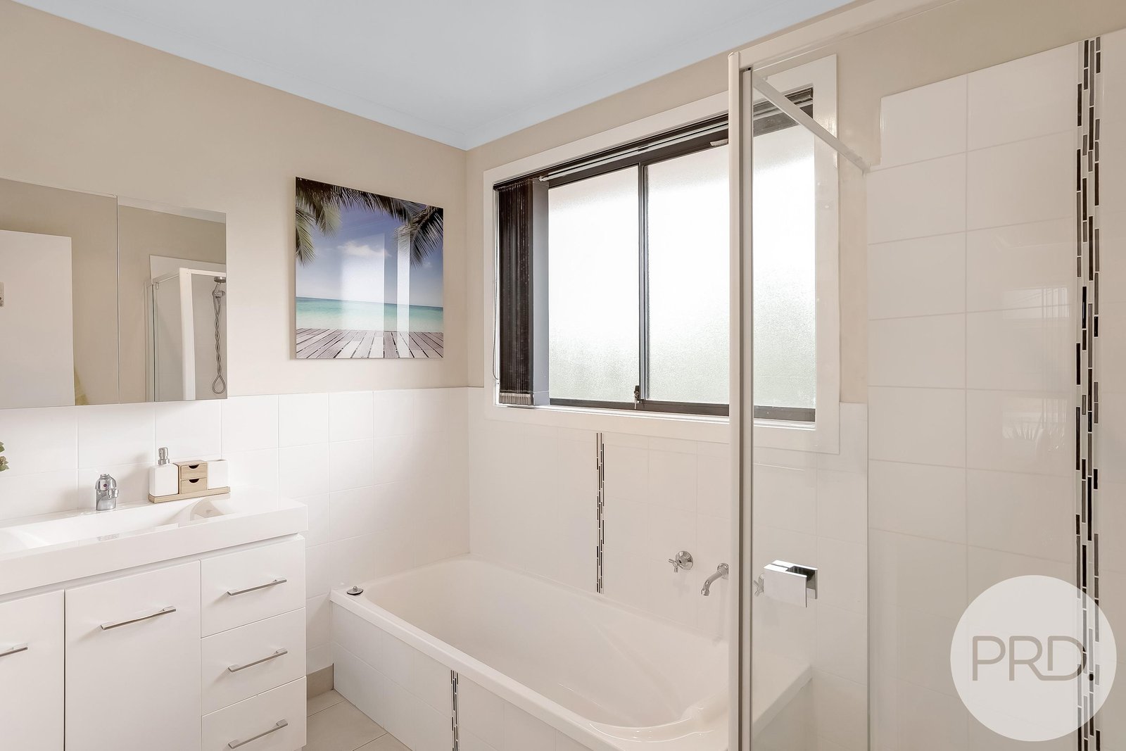 10/13 Burrows Avenue BRIGHTON 13