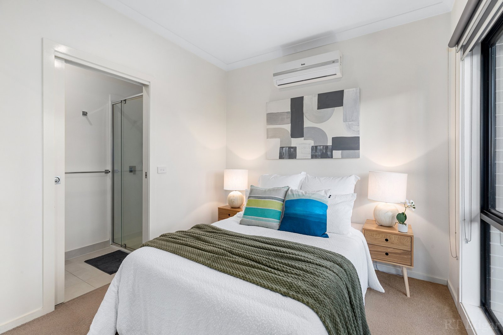 Real Estate and Property in 10/13 May Street, Doncaster East, VIC