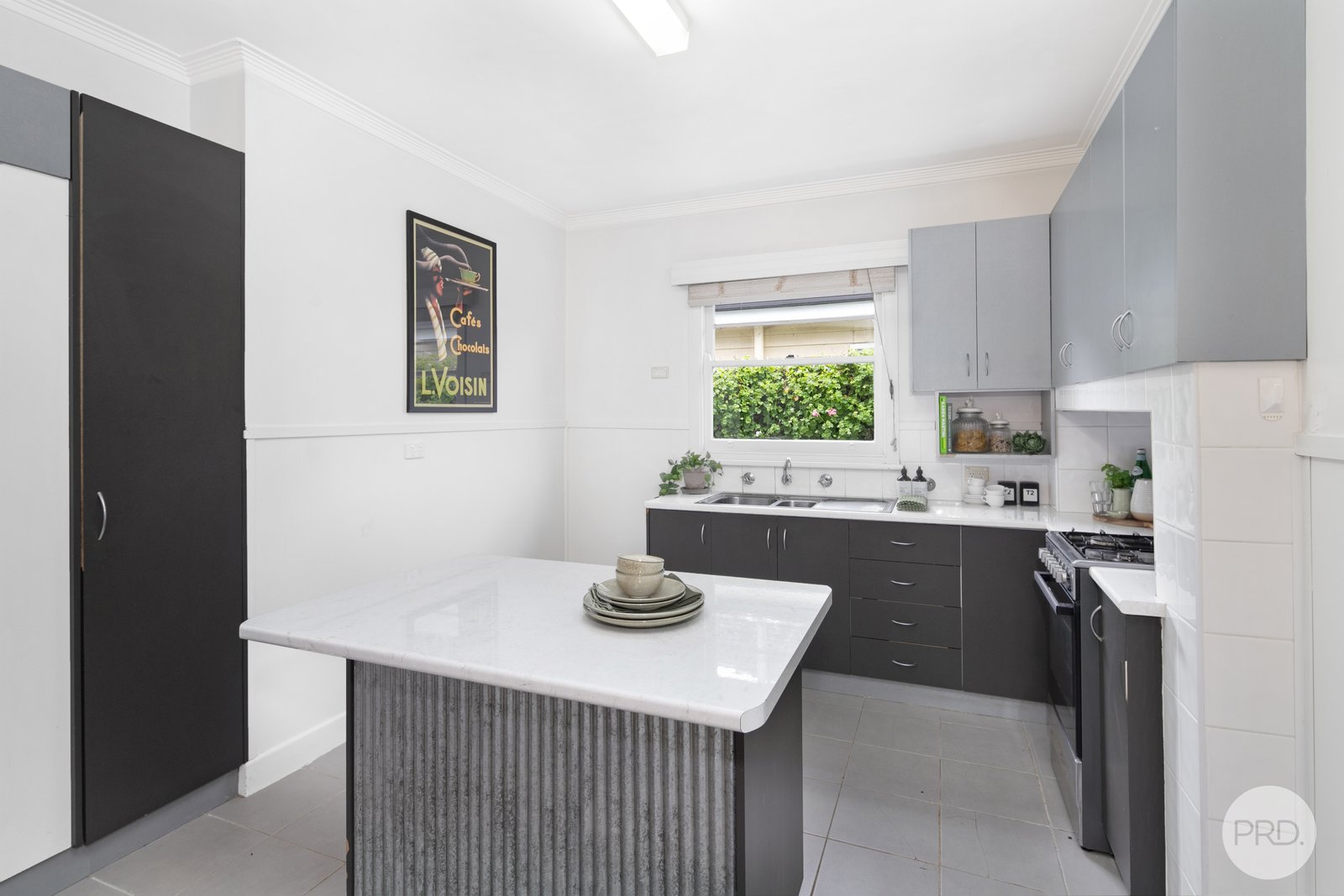 1013 Talbot Street South REDAN 3