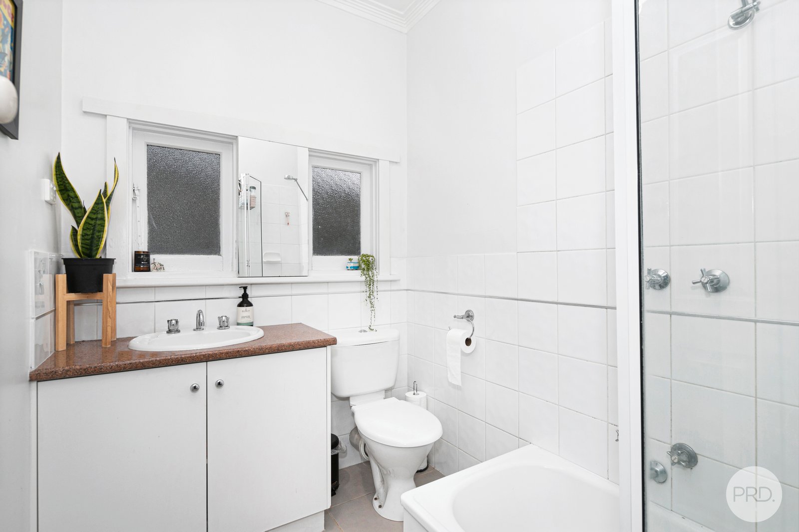 1013 Talbot Street South REDAN 10