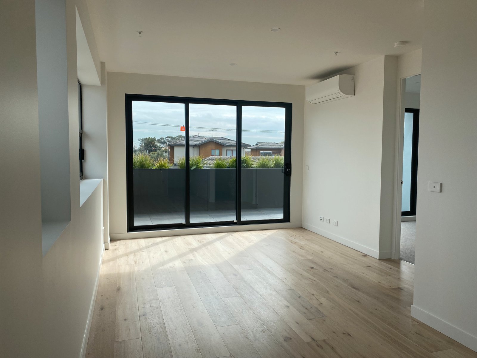 Gallery: 101/307 Station Street