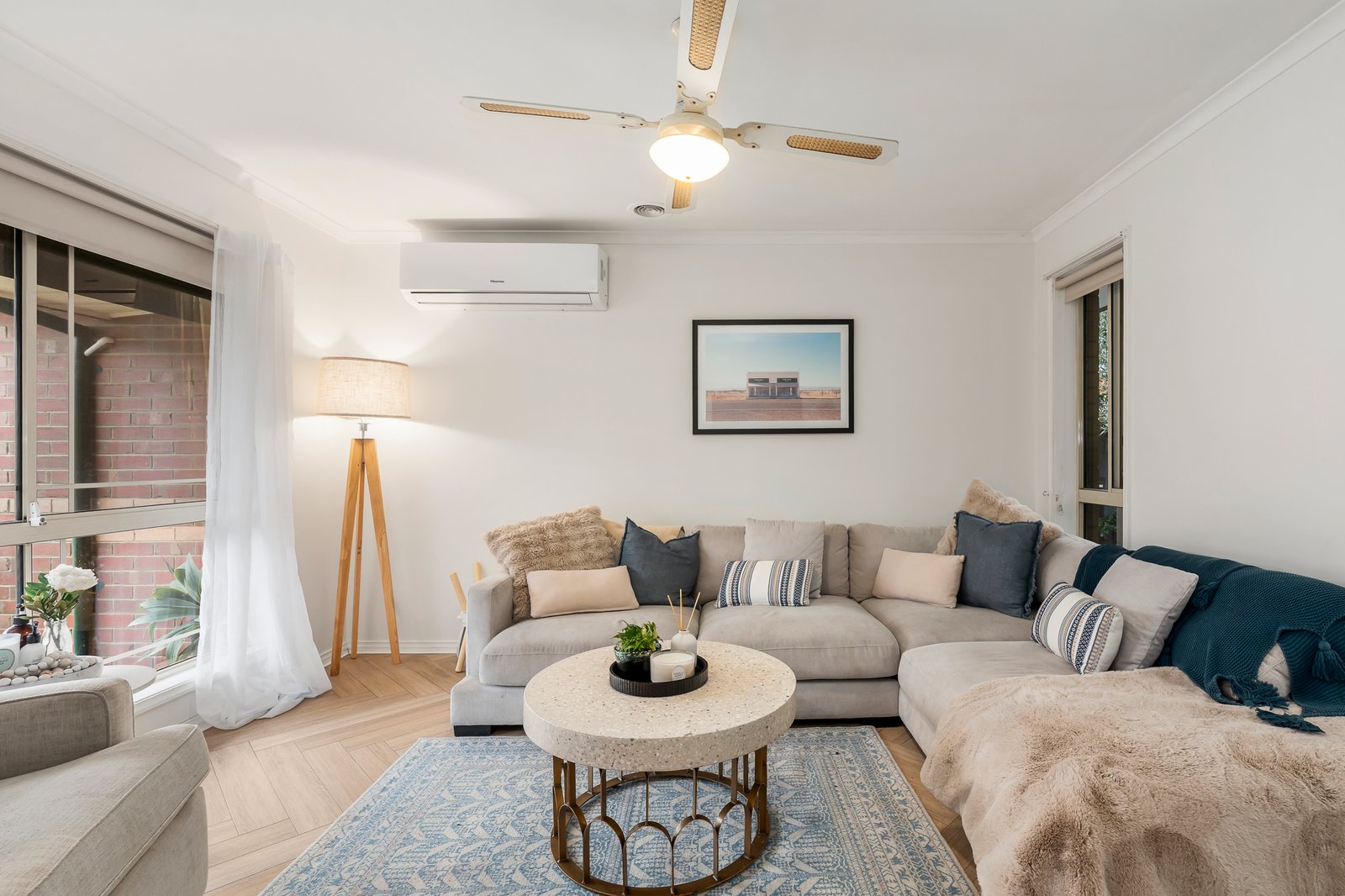 Gallery: 10/131-139 Kinross Avenue
