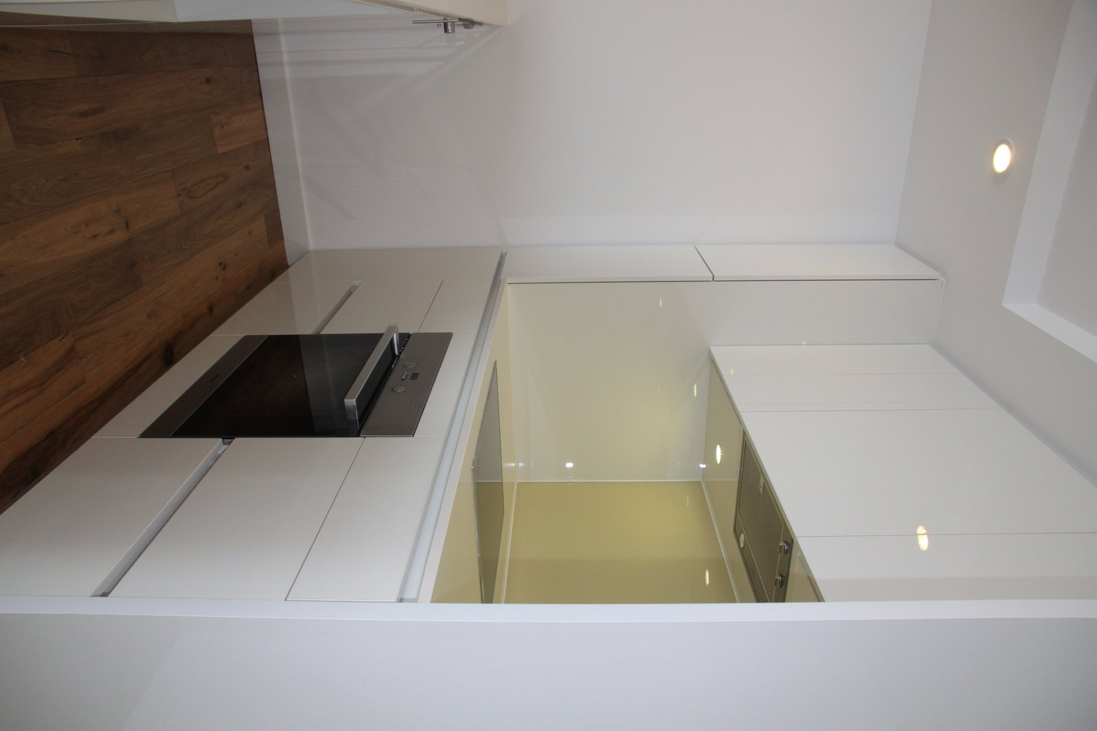 Gallery: 1013/101 Bay Street