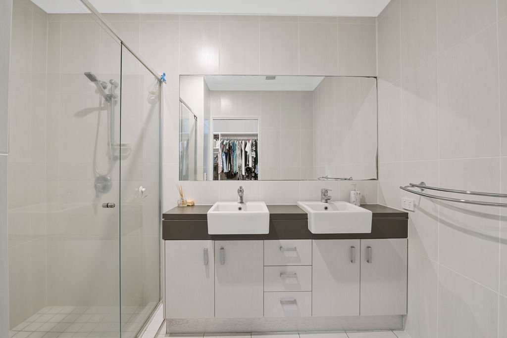 10/1311 Gold Coast Highway PALM BEACH 11