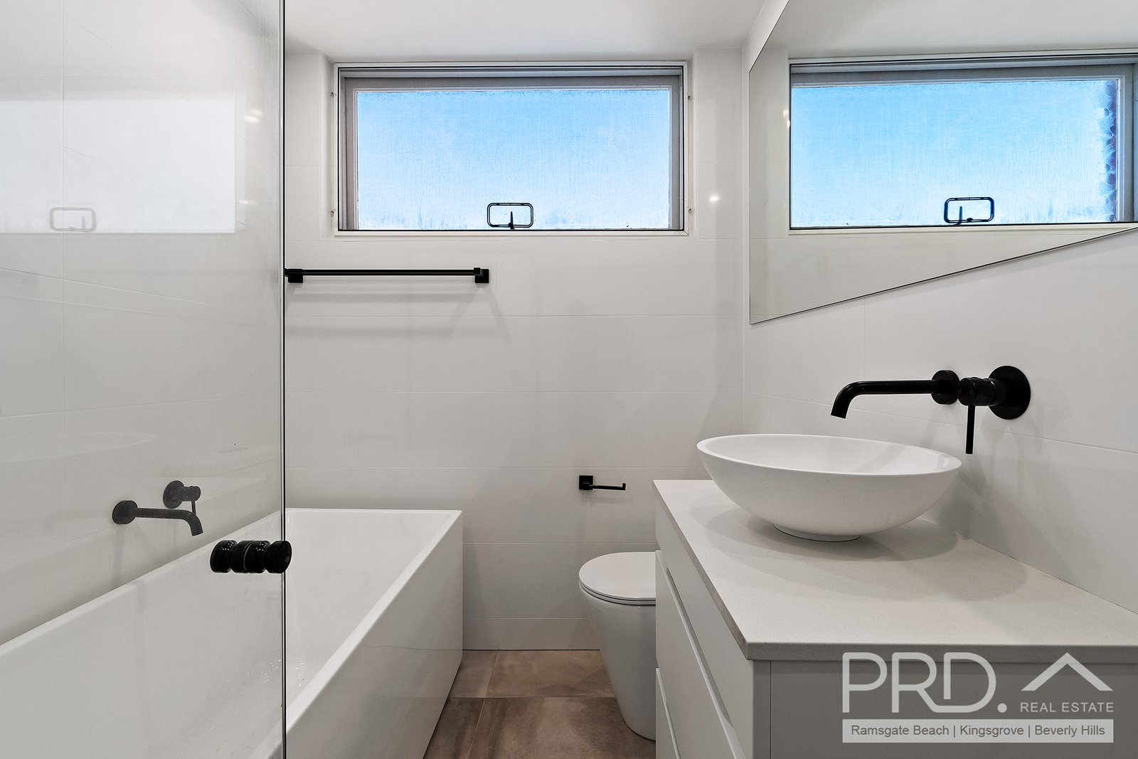 10/132-134 Chuter Avenue RAMSGATE BEACH 7