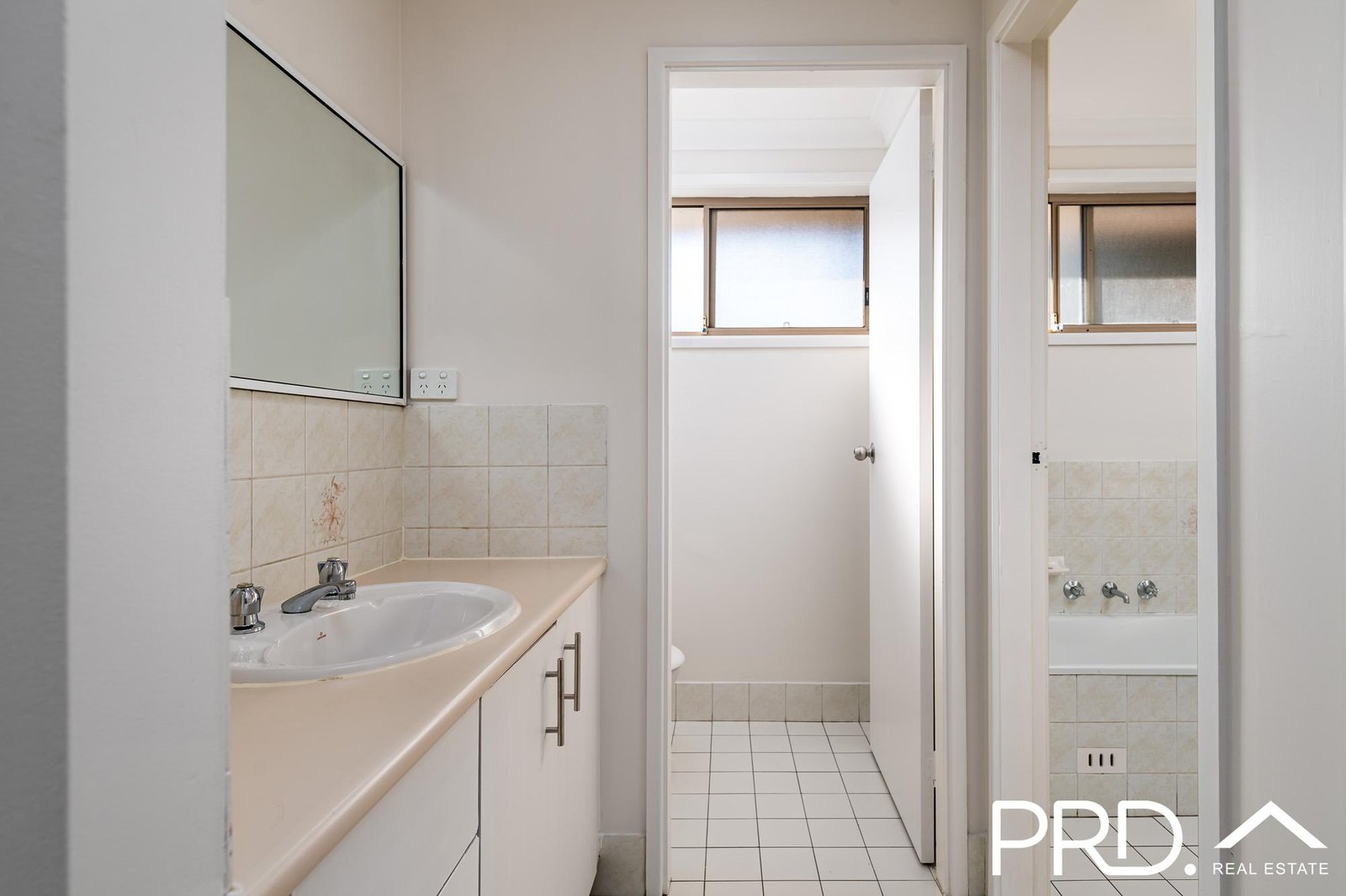 10/135 Rex Road GEORGES HALL 7