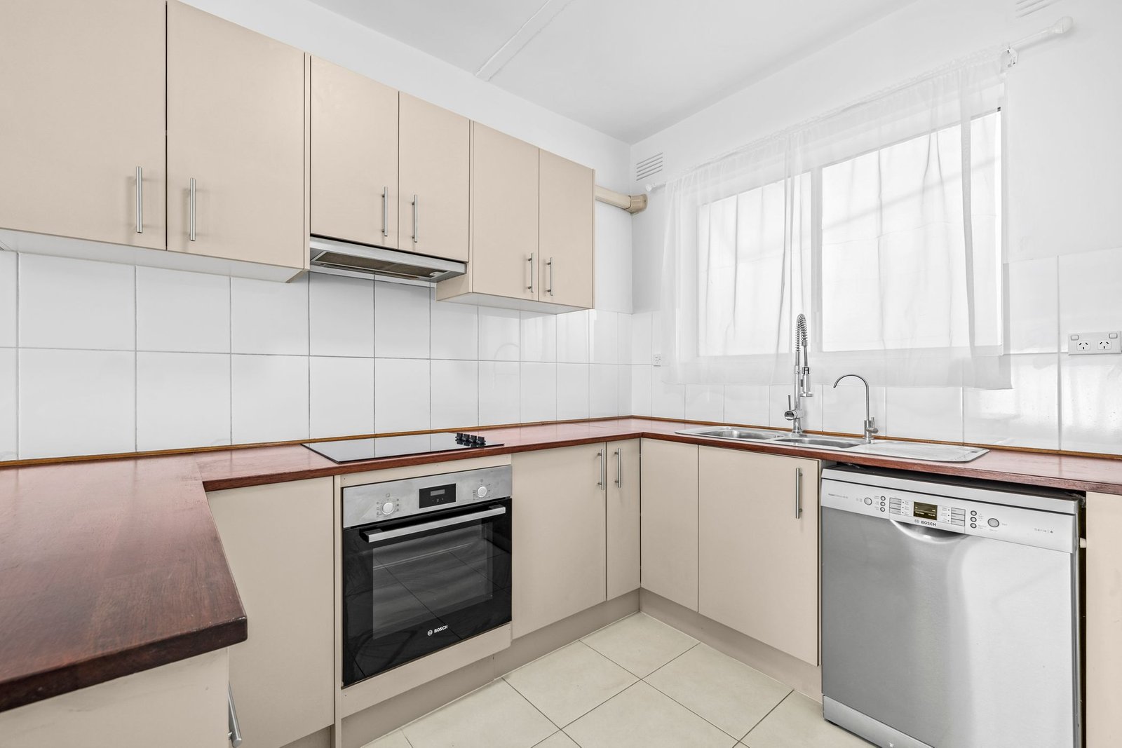 Gallery: 10/1383 Nepean Highway