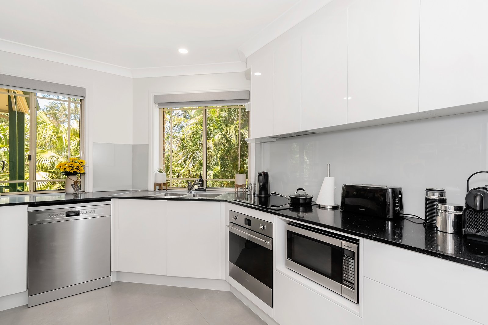 10/14 Oakmont Street ROBINA 3