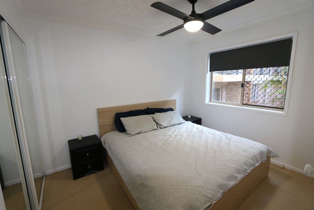 10/14 Spendelove Street SOUTHPORT 5