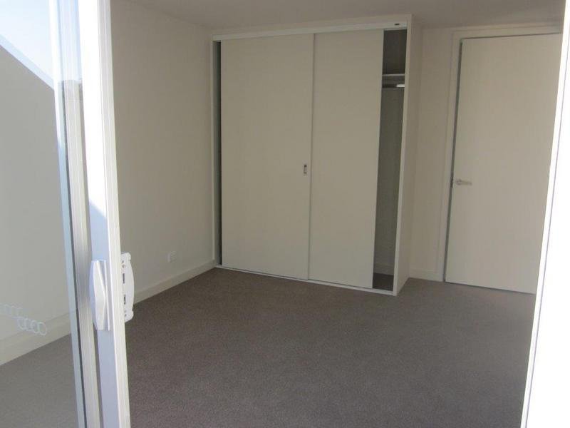 Gallery: 101/409 Bay Street