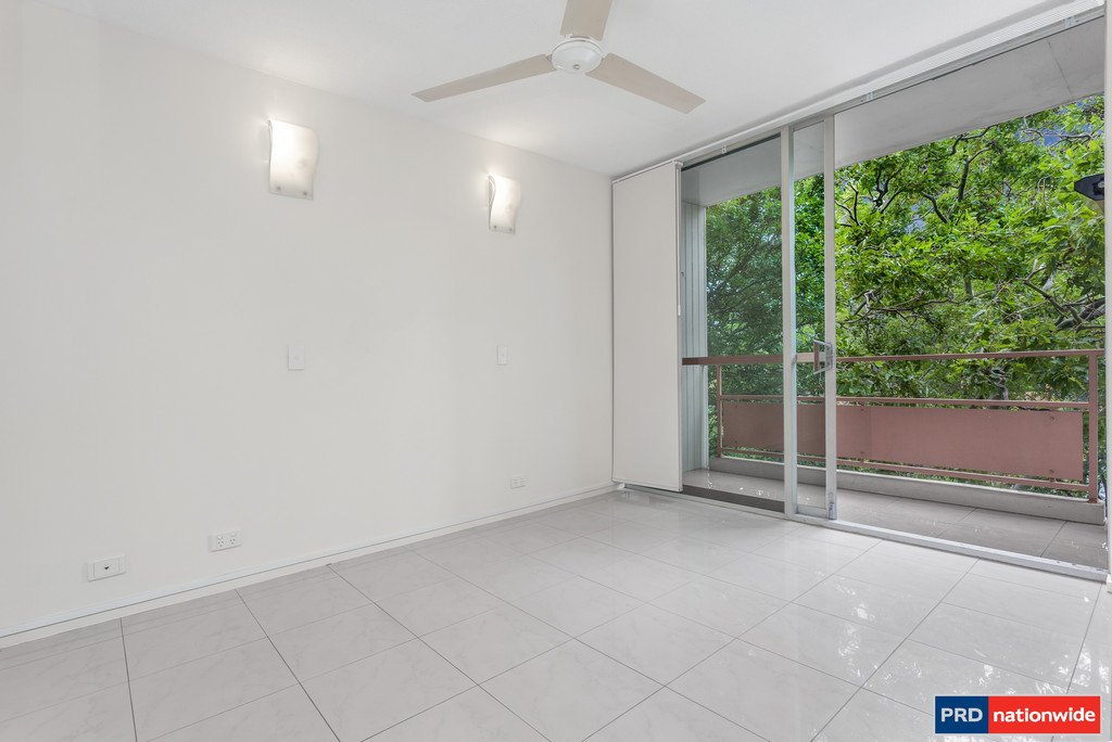 10/142-144 Ryan Street WEST END 8