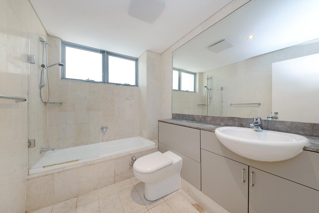 101/43-53 Carlisle Street ROSE BAY 5