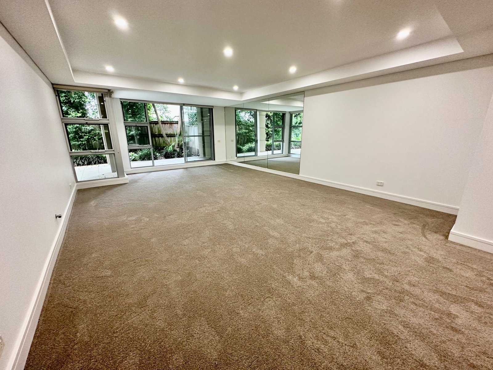 101/43-53 Carlisle Street ROSE BAY 1