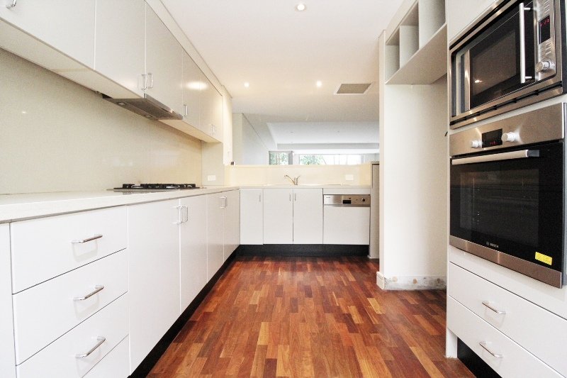 101/43-53 Carlisle Street ROSE BAY 3