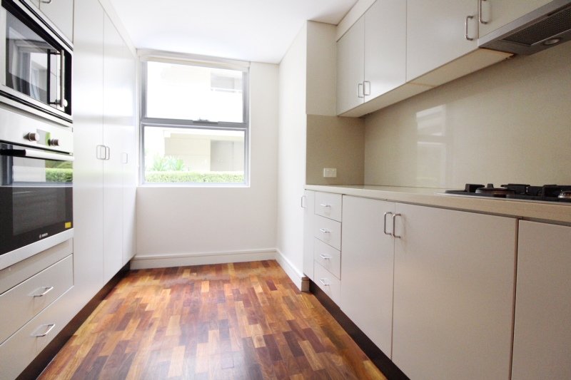 101/43-53 Carlisle Street ROSE BAY 4