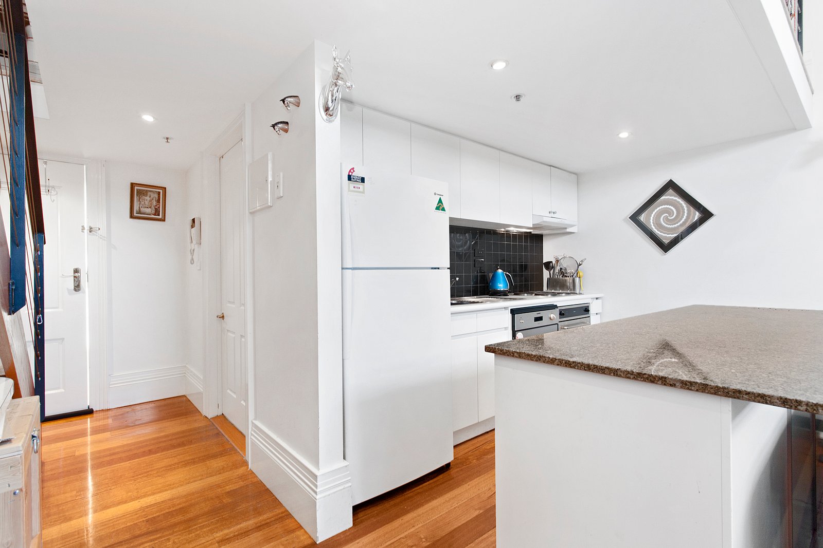 Gallery: 10/146 St Kilda Road