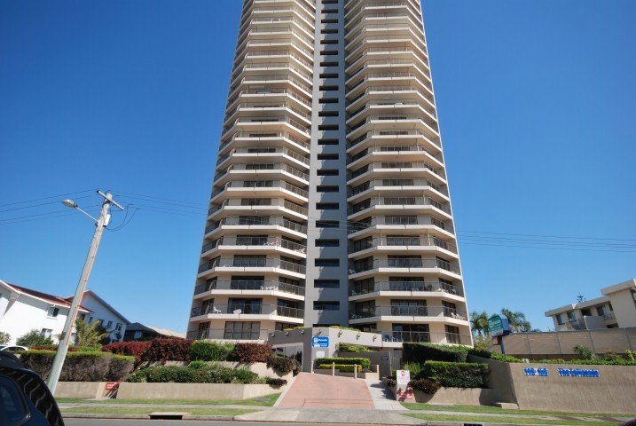 10/146 The Esplanade BURLEIGH HEADS 2